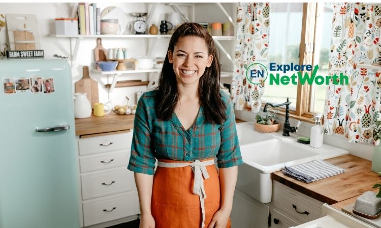 Molly Yeh Net Worth 2022, Biography, Wiki, Career, Age, Parents, Family, Photos or More