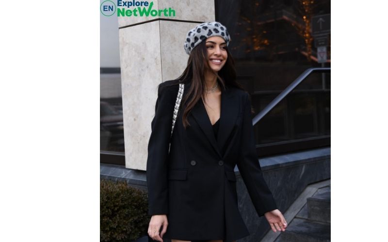 Mona Vand net worth, Wiki, Biography, Age, Boyfriend, Parents, Photos & More Mona Vand Net Worth