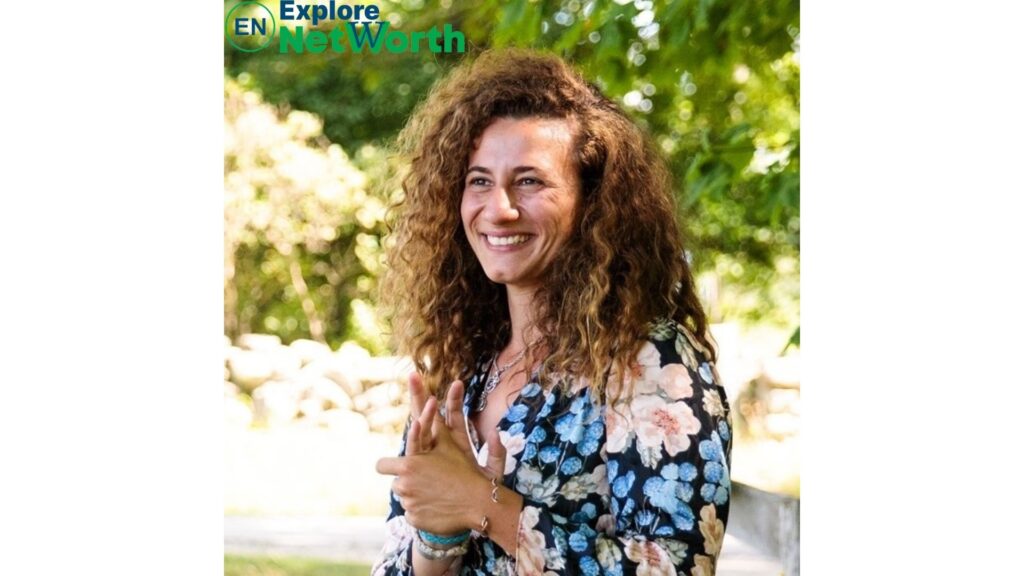 Chloe Maxmin Net Worth