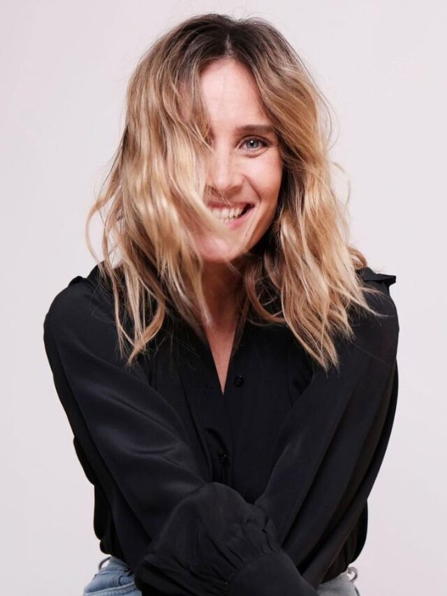Julie de bona Net Worth, Parents, Born, Nationality
