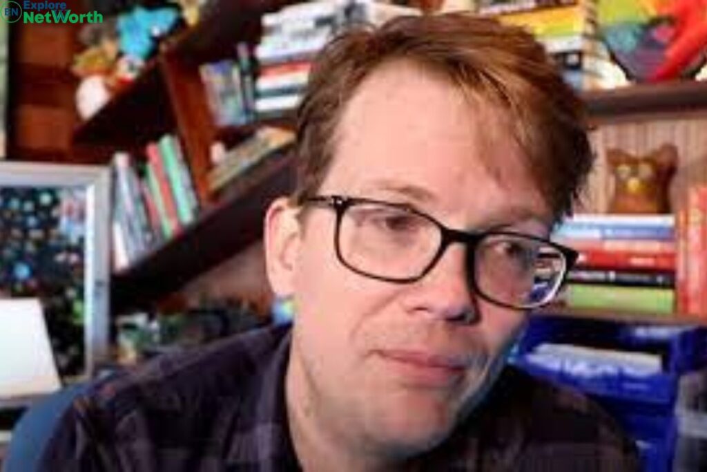 Hank Green Net Worth 2023: How did the American Vlogger So Rich? Hank Green Net Worth 2023