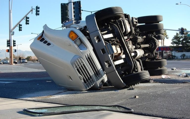 Determining Liability Claims in Truck Accidents Delivery Companies vs. Drivers