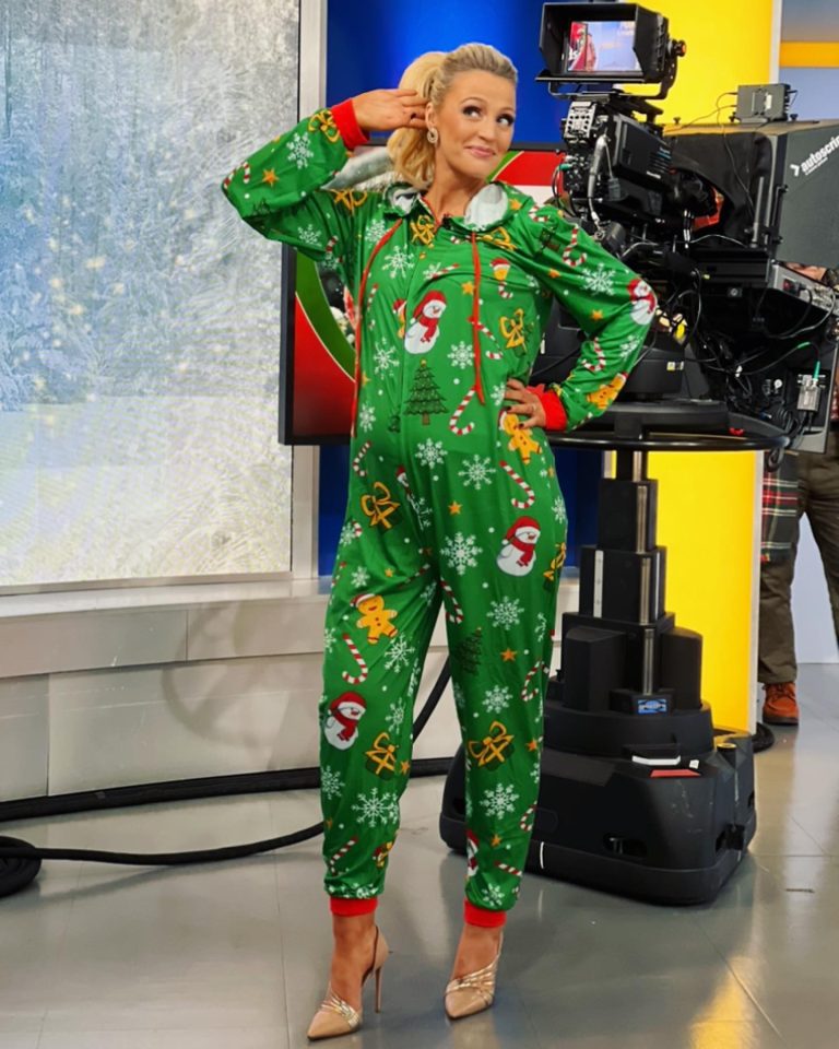 What Is Carley Shimkus Fox News Salary?