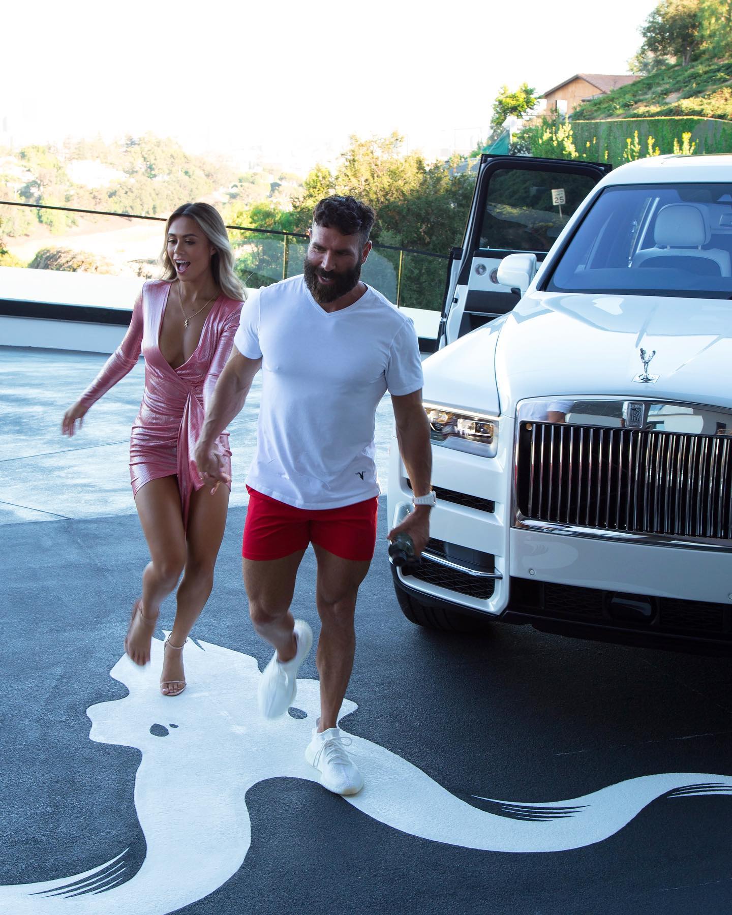 What Is Dan Bilzerian Net Worth? Full Biography 2024 3 image 9860132