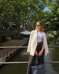 Fay Spain Measurements: Stats And Figures Revealed - Explore Net Worth