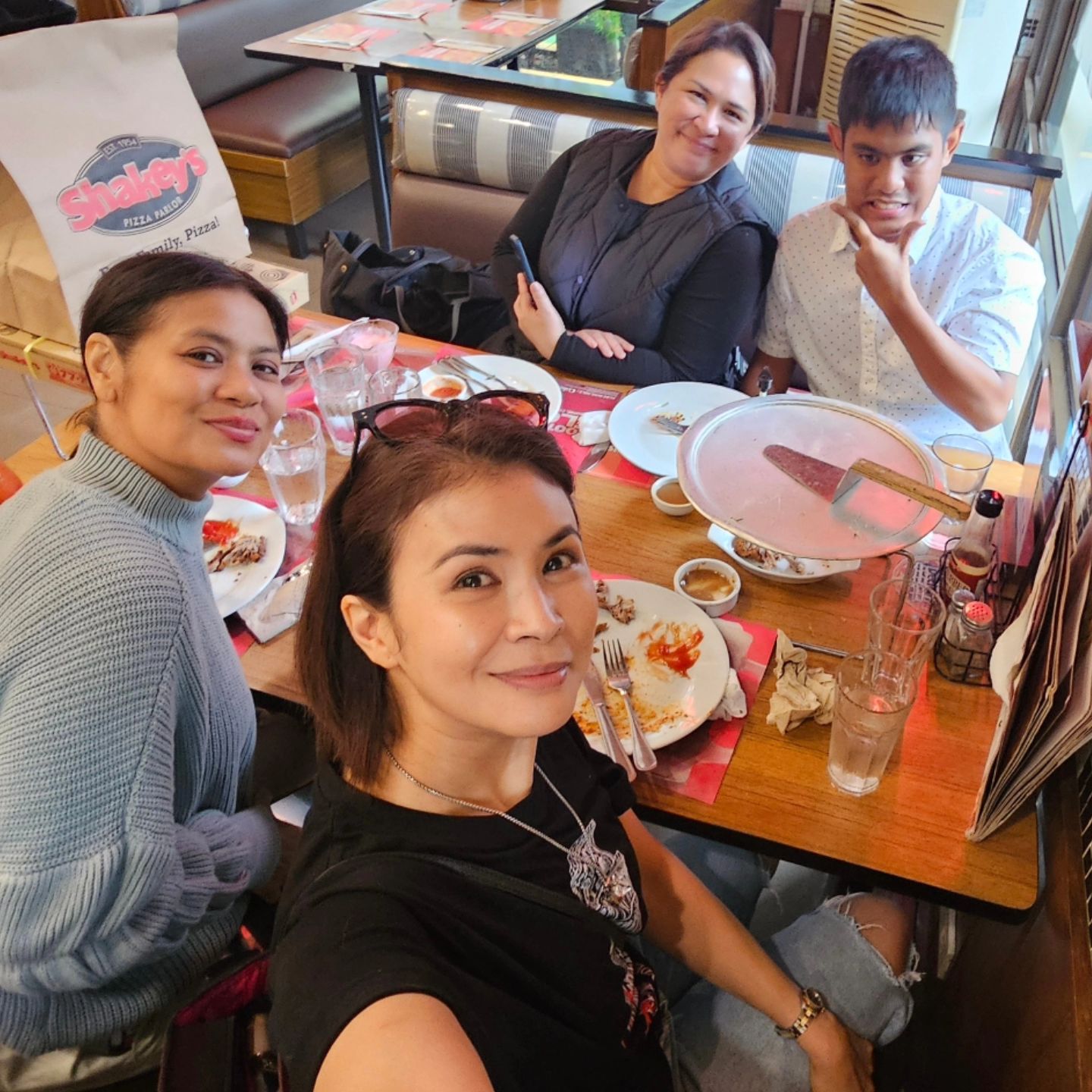 Gelli De Belen Age: The Truth About Her Birthdate