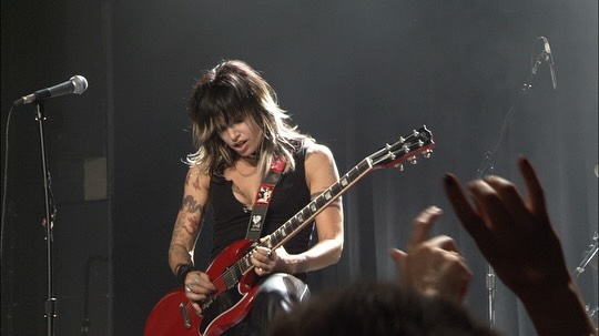 Gina Gershon Relationships: Current & Past Partners