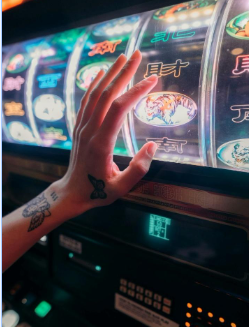 Games Machine Psychology: Understanding What Keeps Players Spinning Screenshot 4